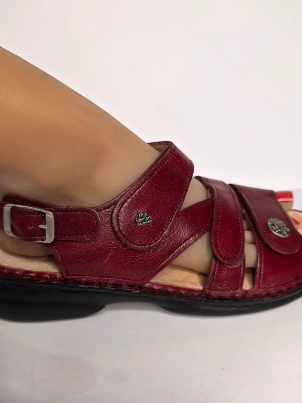 Finn Comfort Gomera-S Red Leather Sandals, Size 38 (US 7.5 - 8)